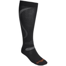 52%OFF メンズSnowsportソックス Bridgedale超軽量スキーソックス - メリノウール、オーバー - カーフ（男性用） Bridgedale Ultralight Ski Socks - Merino Wool Over-the-Calf (For Men)画像
